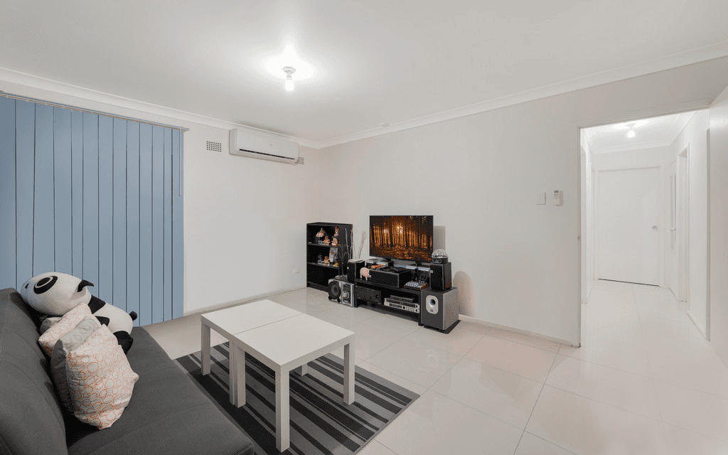 7 Hickory Place, MACQUARIE FIELDS, NSW 2564