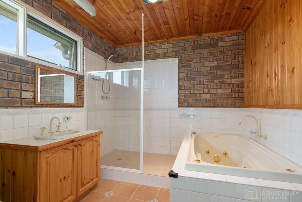 36 Old Manns Beach Road, Tarraville, VIC 3971