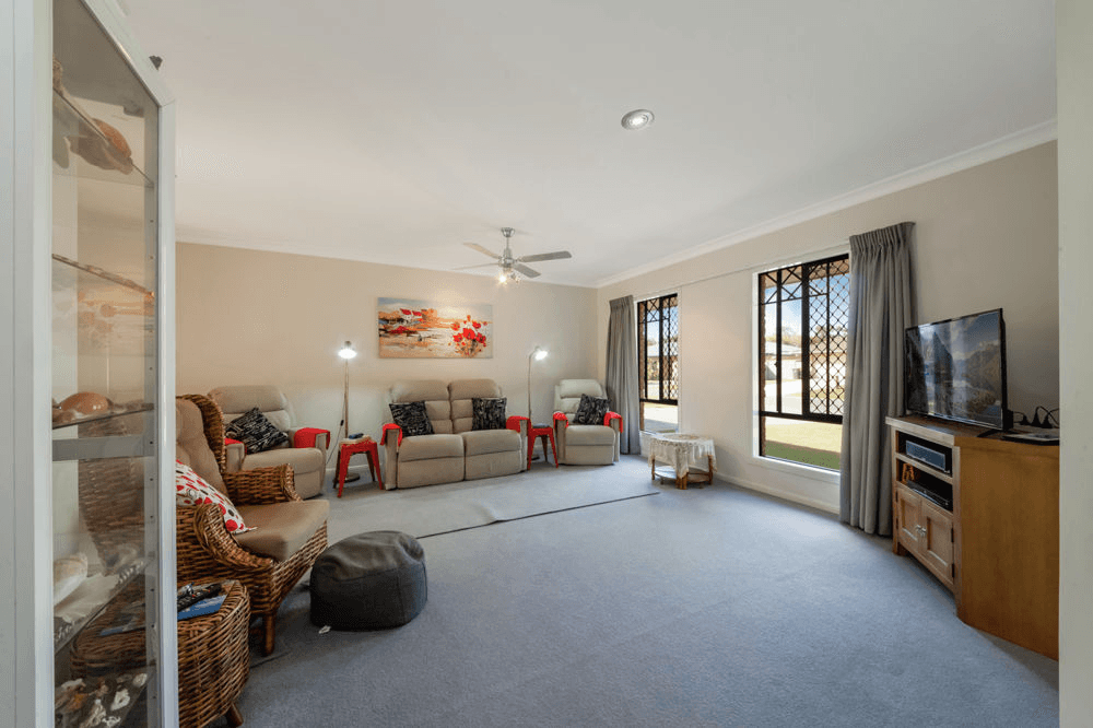 14 Anthony Court, DECEPTION BAY, QLD 4508