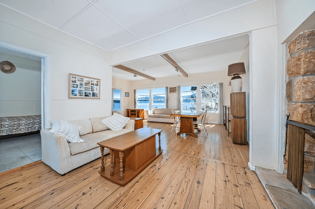 998 Hawkesbury River, LITTLE WOBBY, NSW 2256