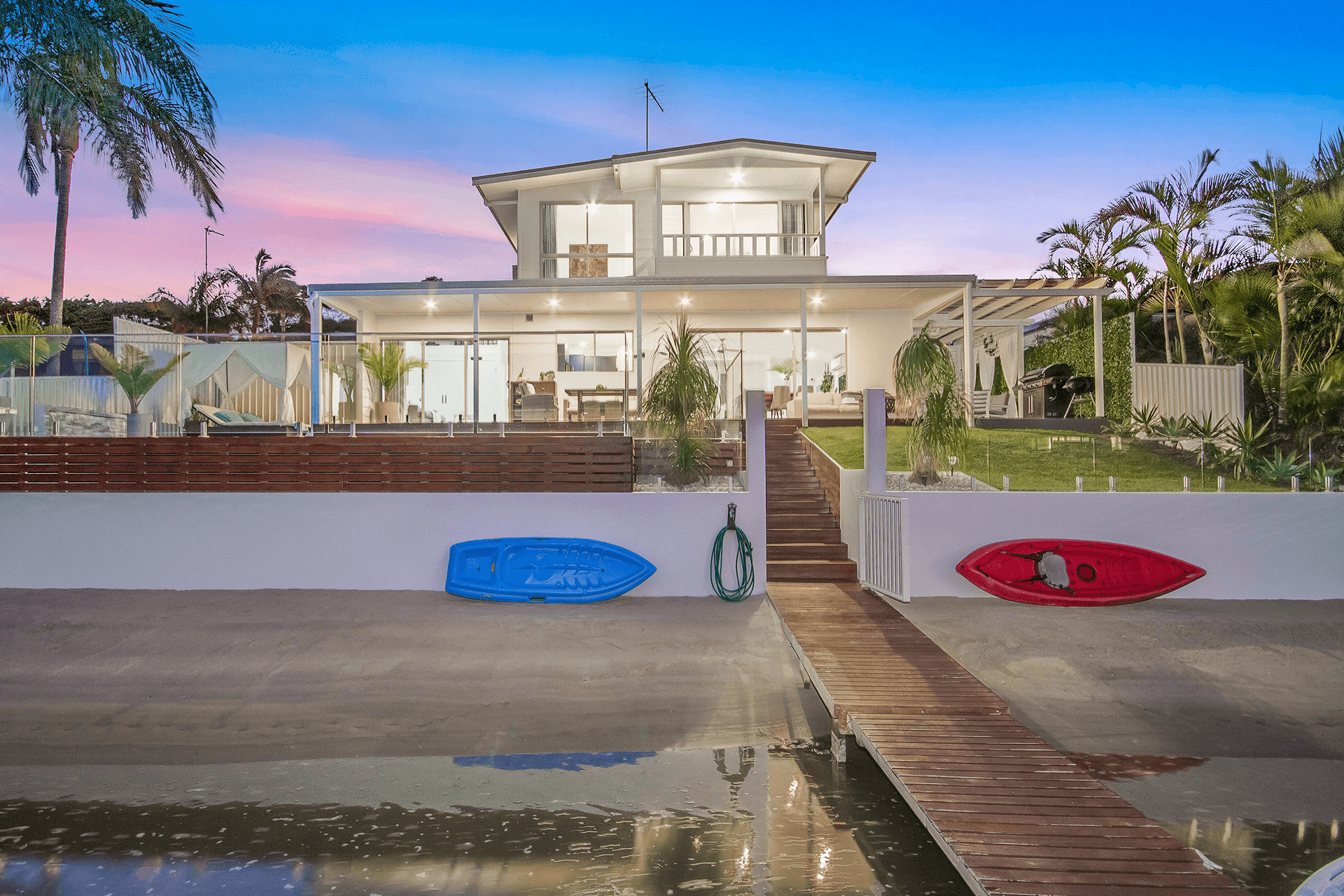 120 Rio Vista Boulevard, Broadbeach Waters, QLD 4218