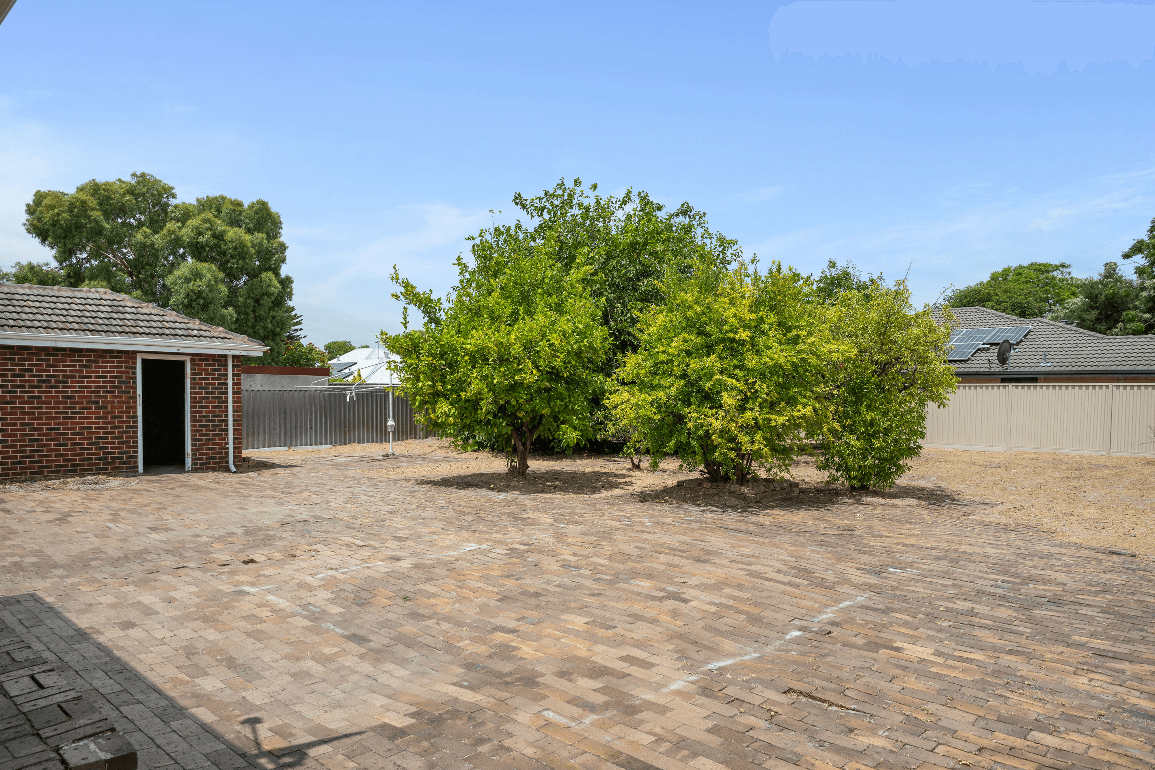 24 Pitt Street, St James, WA 6102