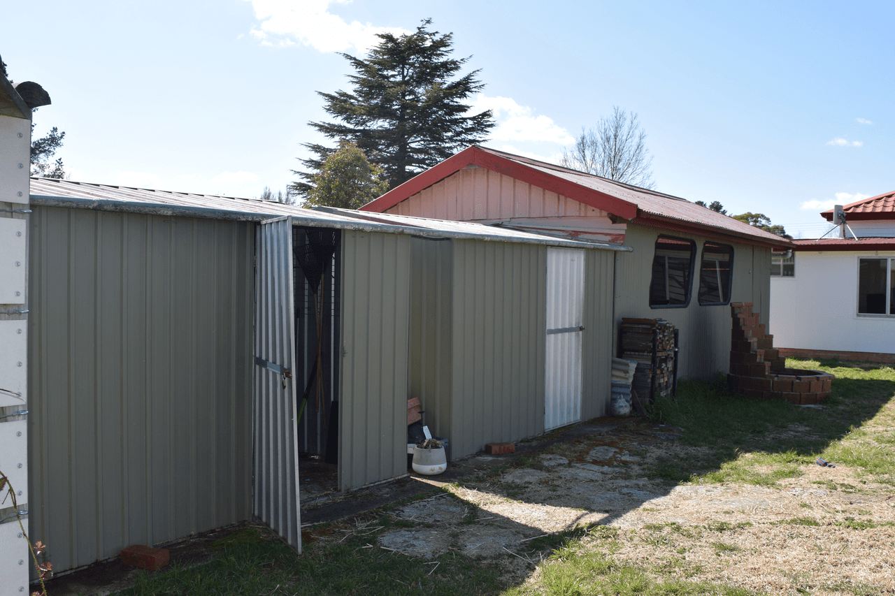 228 Sandon Street, SOUTH GUYRA, NSW 2365