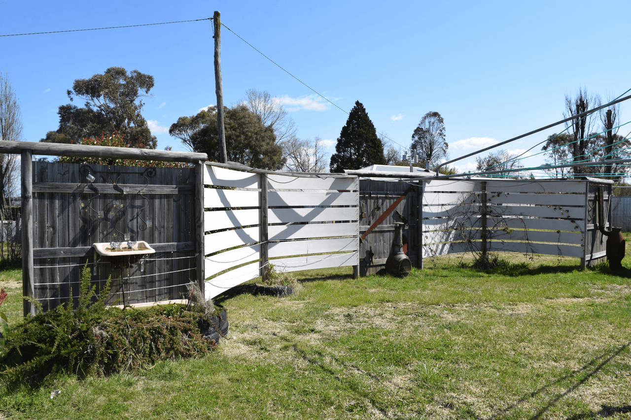 228 Sandon Street, SOUTH GUYRA, NSW 2365