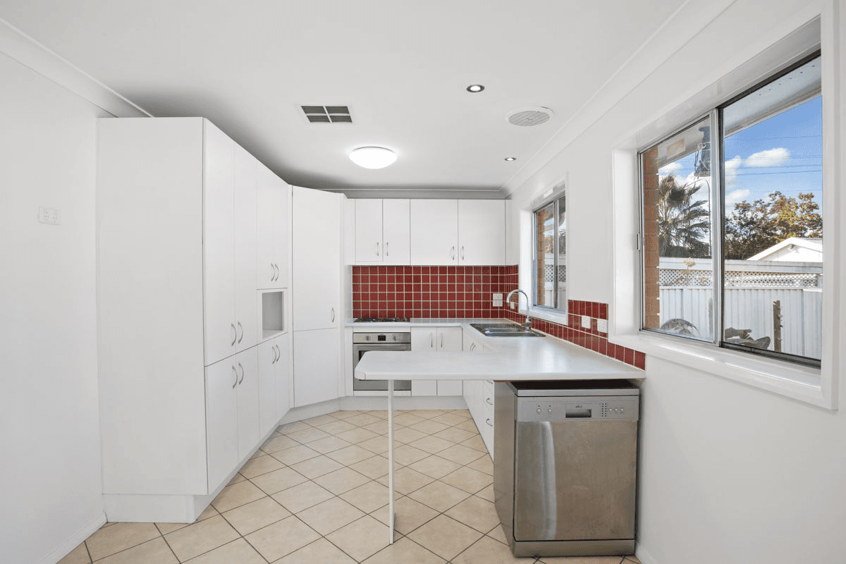 7 Fitzwilliam Road, TOONGABBIE, NSW 2146