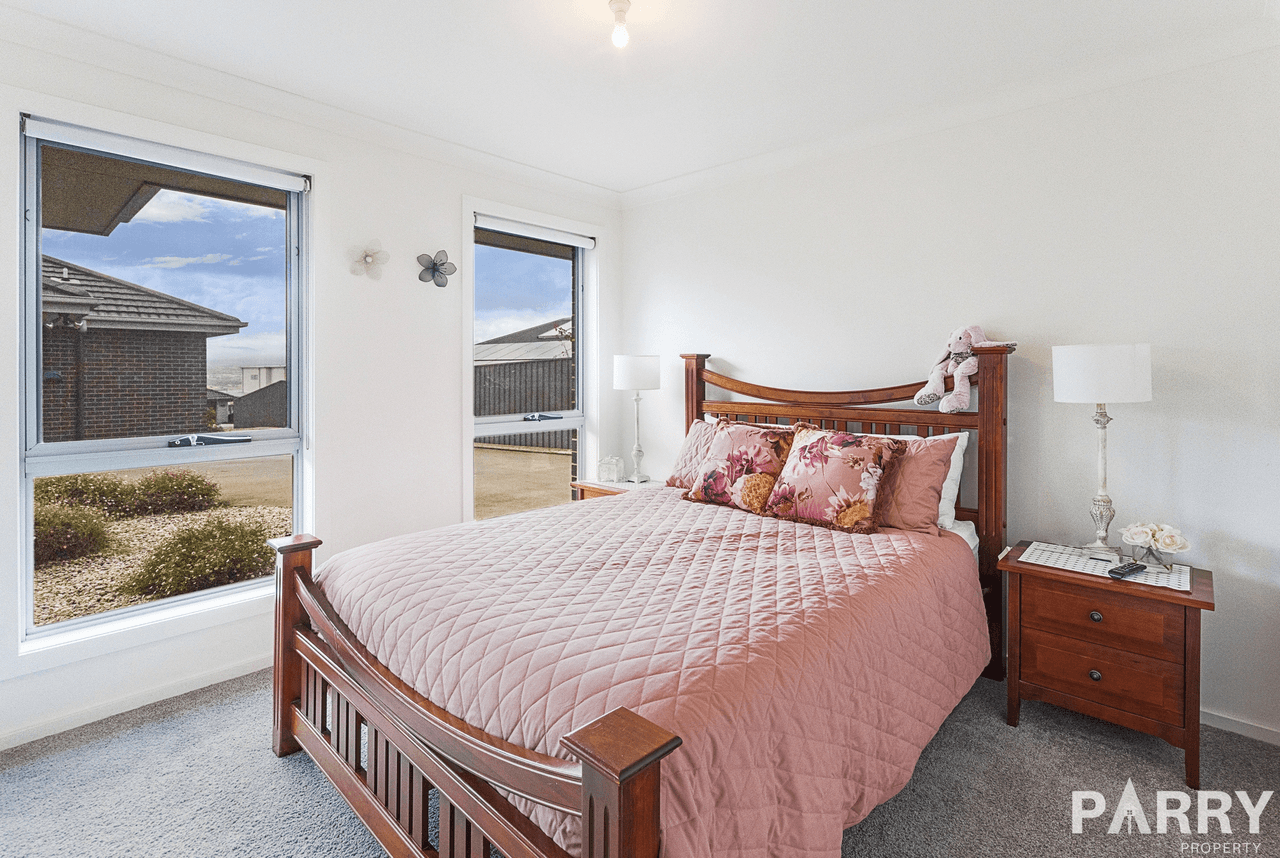 2/55 Legges Crescent, PROSPECT, TAS 7250