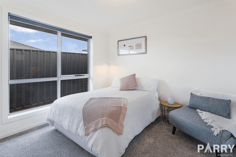 2/55 Legges Crescent, PROSPECT, TAS 7250