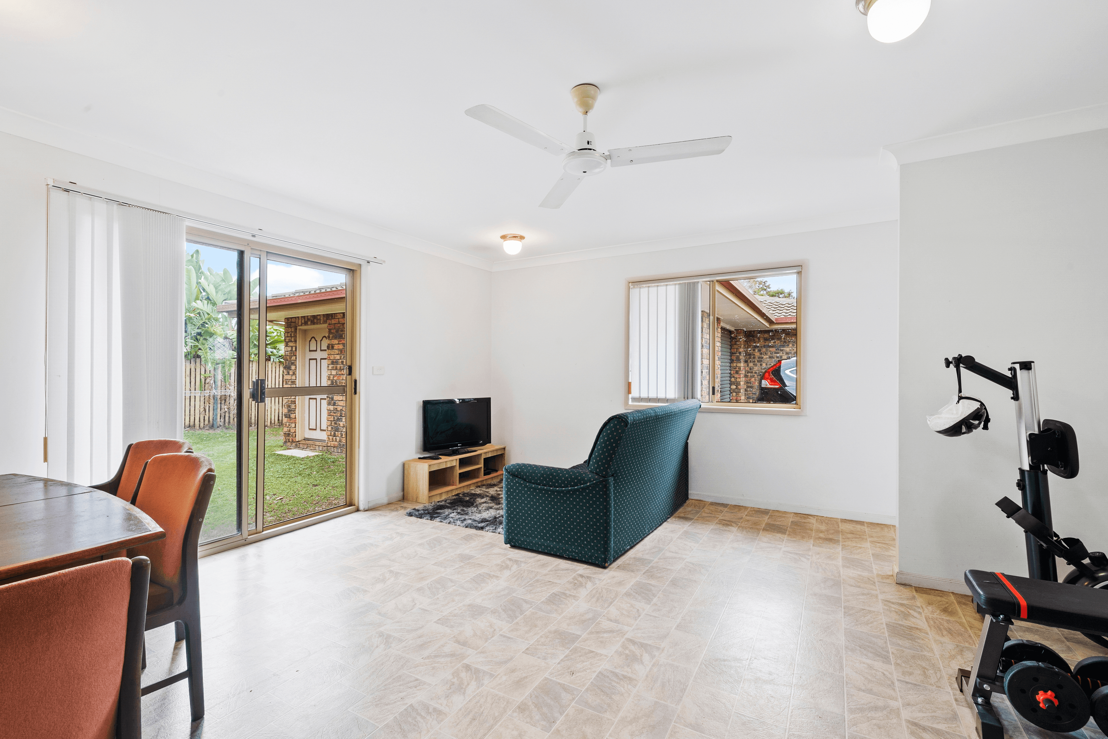 6 Lorraine Court, Gracemere, QLD 4702