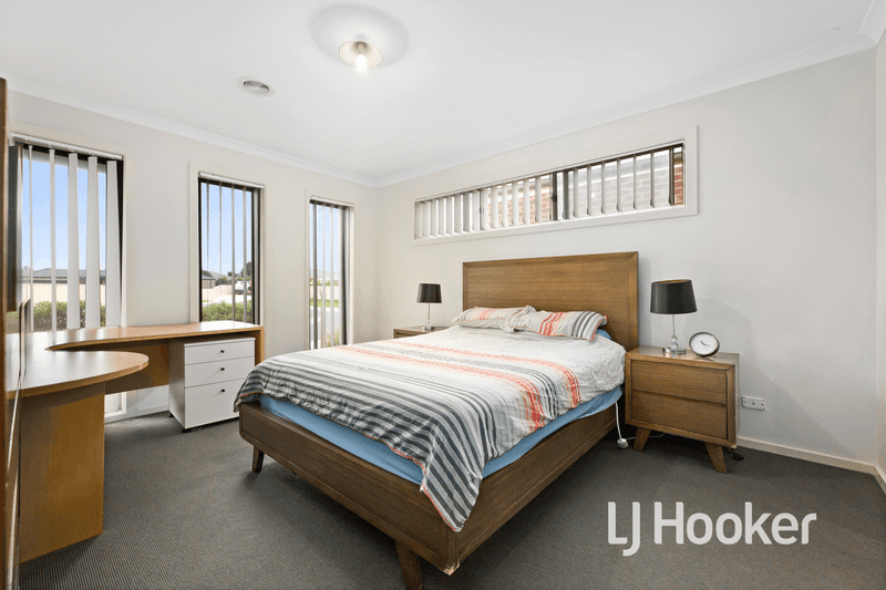 80 Blue Horizons Way, PAKENHAM, VIC 3810