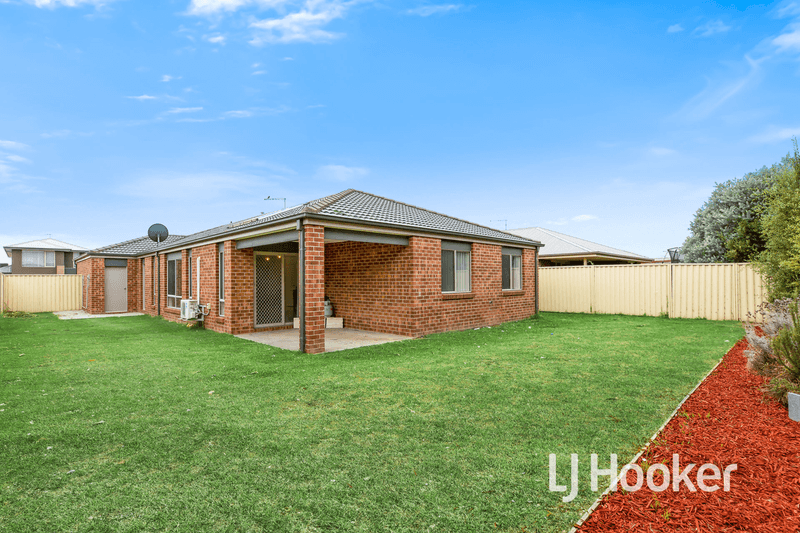 80 Blue Horizons Way, PAKENHAM, VIC 3810