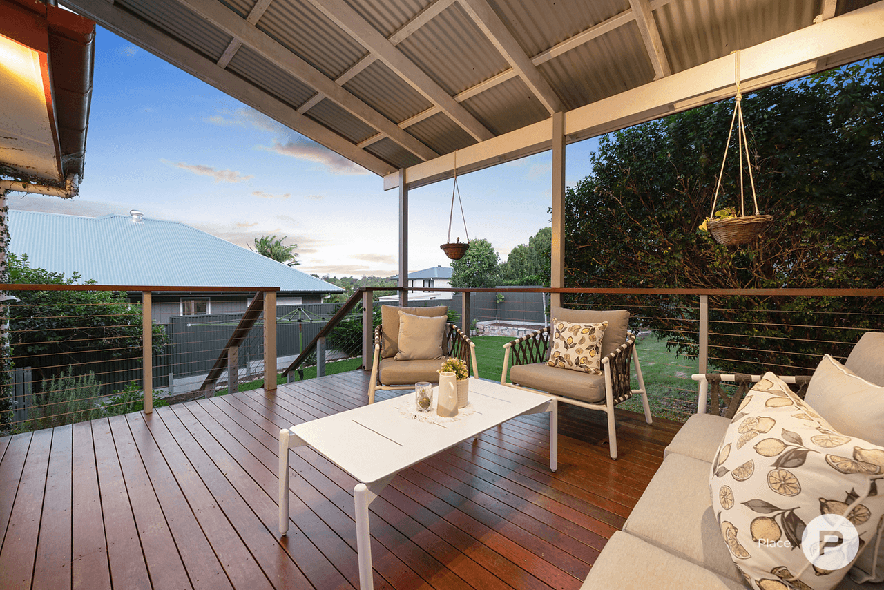 24 Brodie Street, Holland Park West, QLD 4121