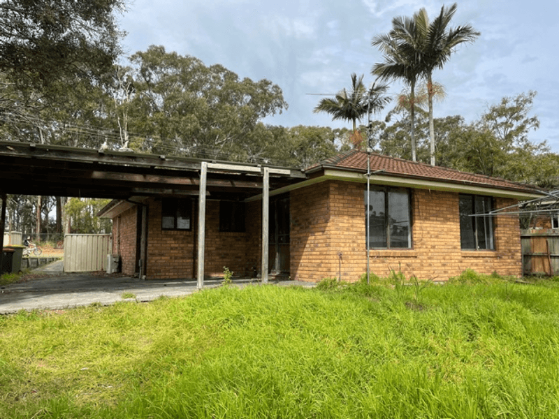 70 Griffith Street, MANNERING PARK, NSW 2259