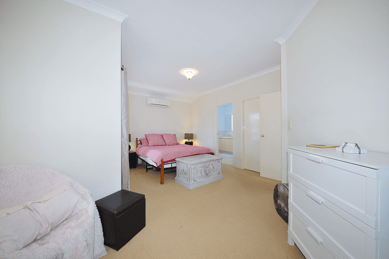 11 Grand Bank Parkway, Mindarie, WA 6030