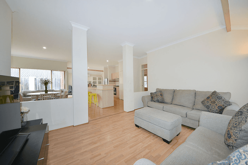 11 Grand Bank Parkway, Mindarie, WA 6030