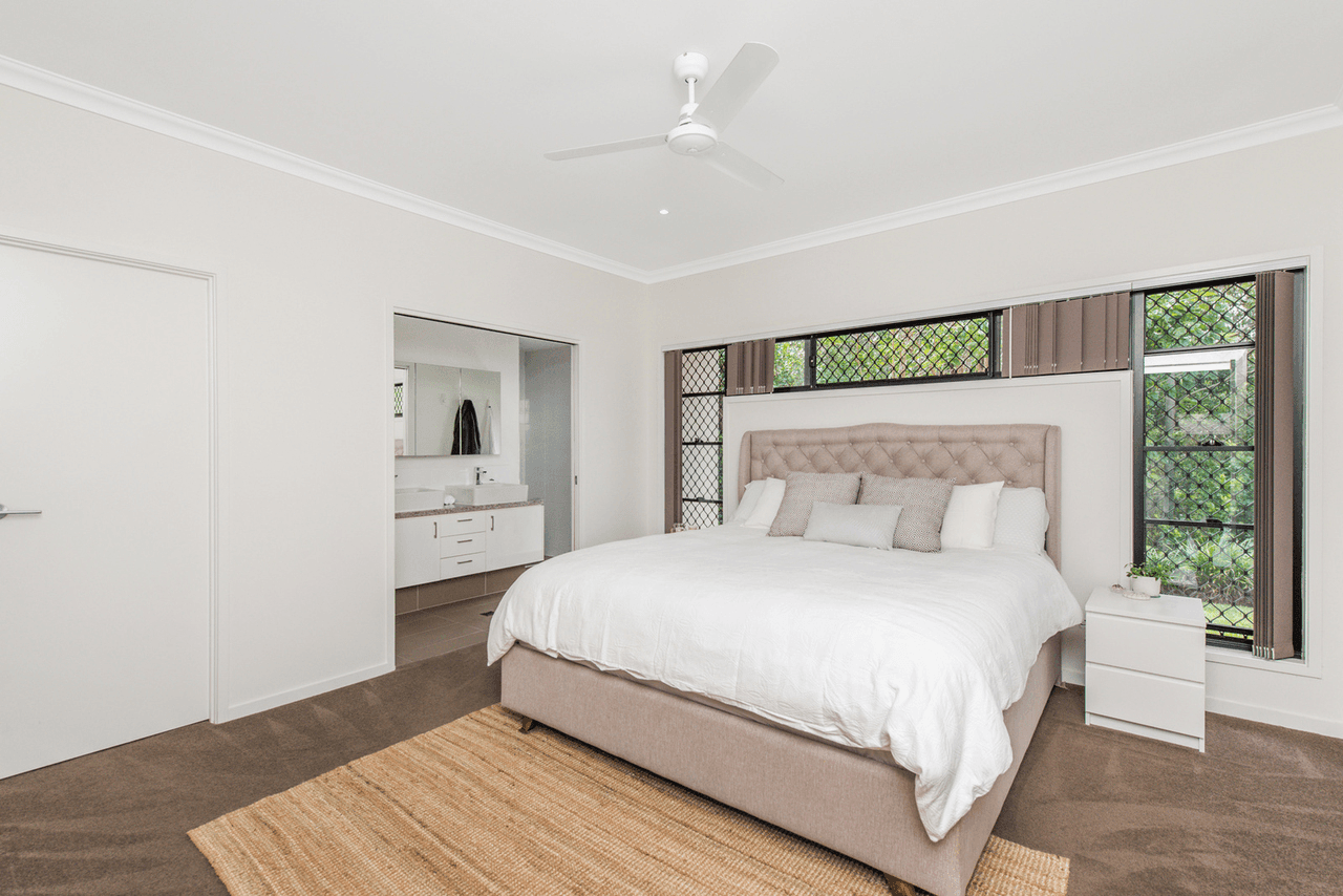 35 Lysterfield Rise, UPPER COOMERA, QLD 4209