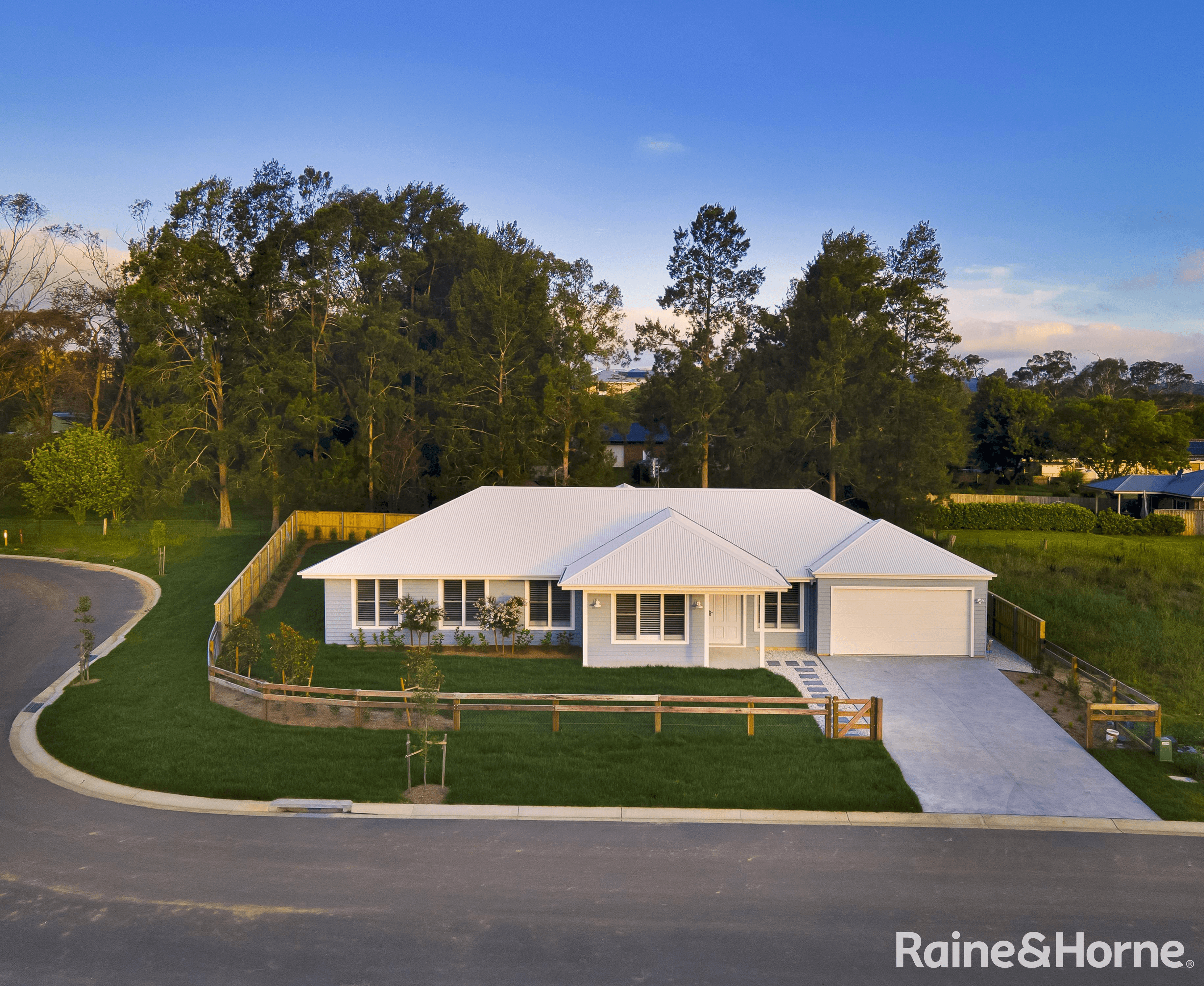 5 Wycliffe Place, BOWRAL, NSW 2576