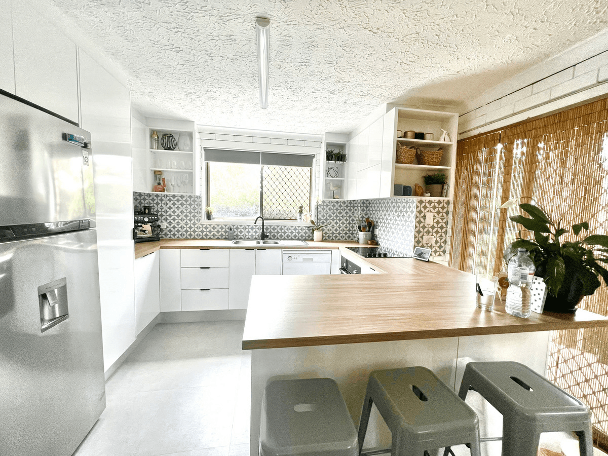 8/55  Duet Drive, Mermaid Waters, QLD 4218