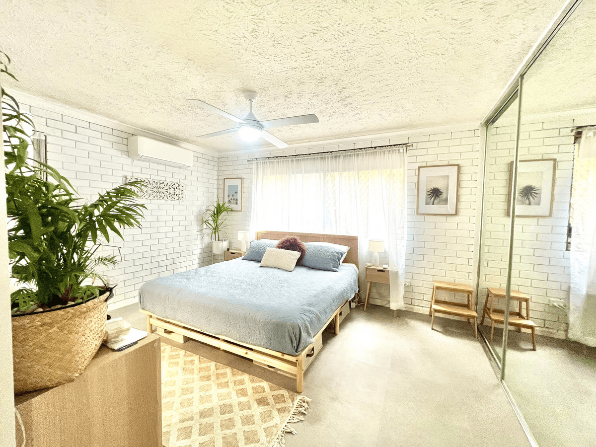 8/55  Duet Drive, Mermaid Waters, QLD 4218