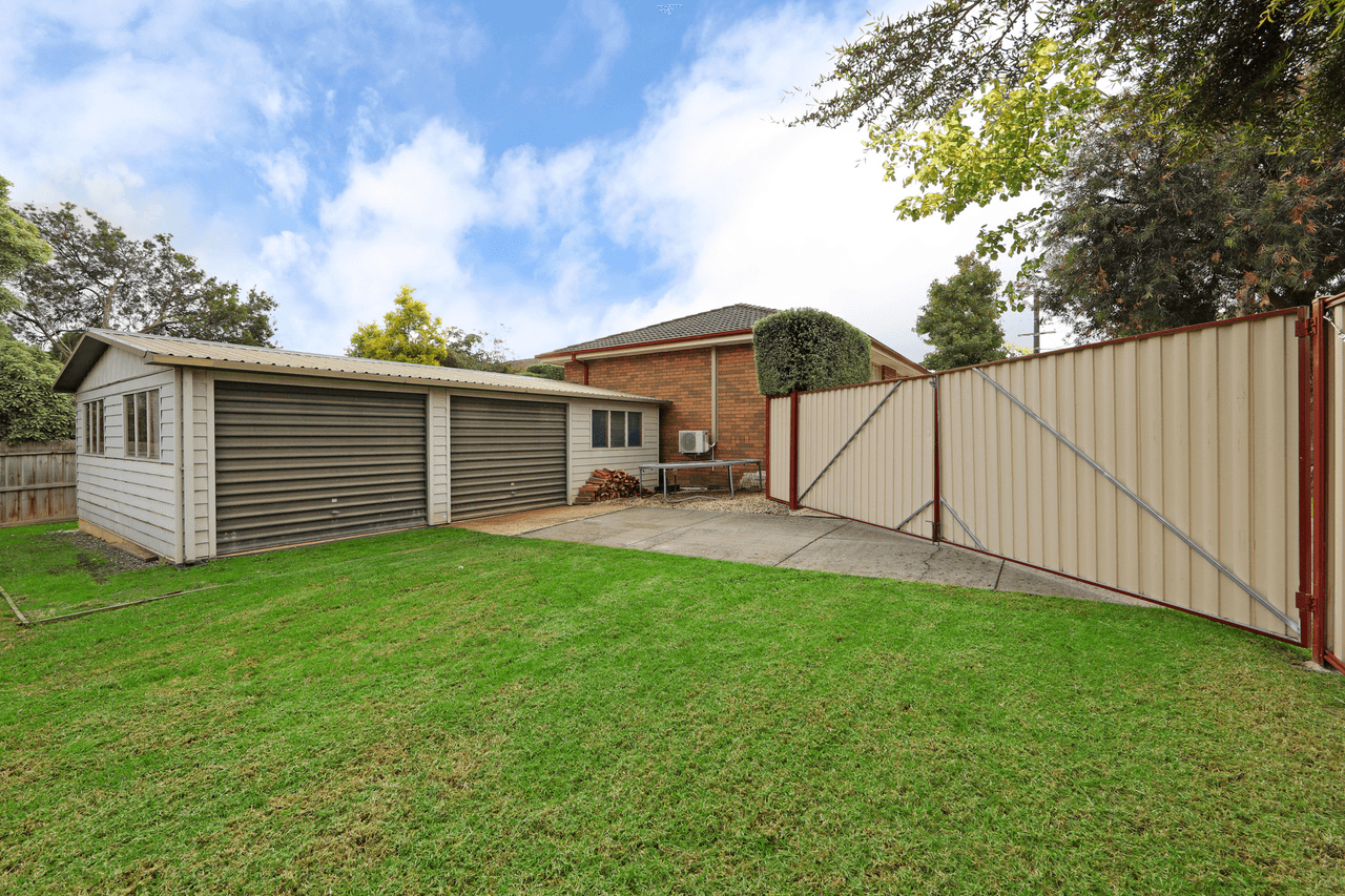 13 Clendon Road, Ferntree Gully, VIC 3156