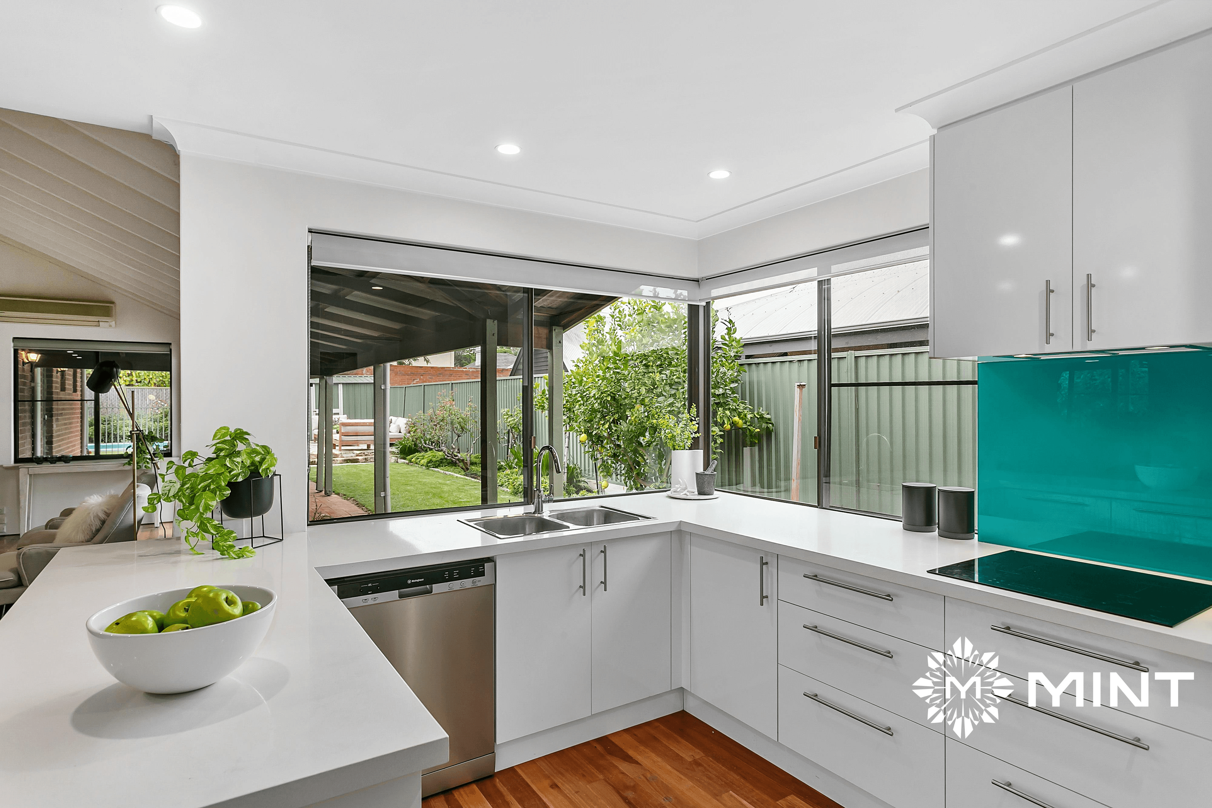 8  Boreham Street, COTTESLOE, WA 6011