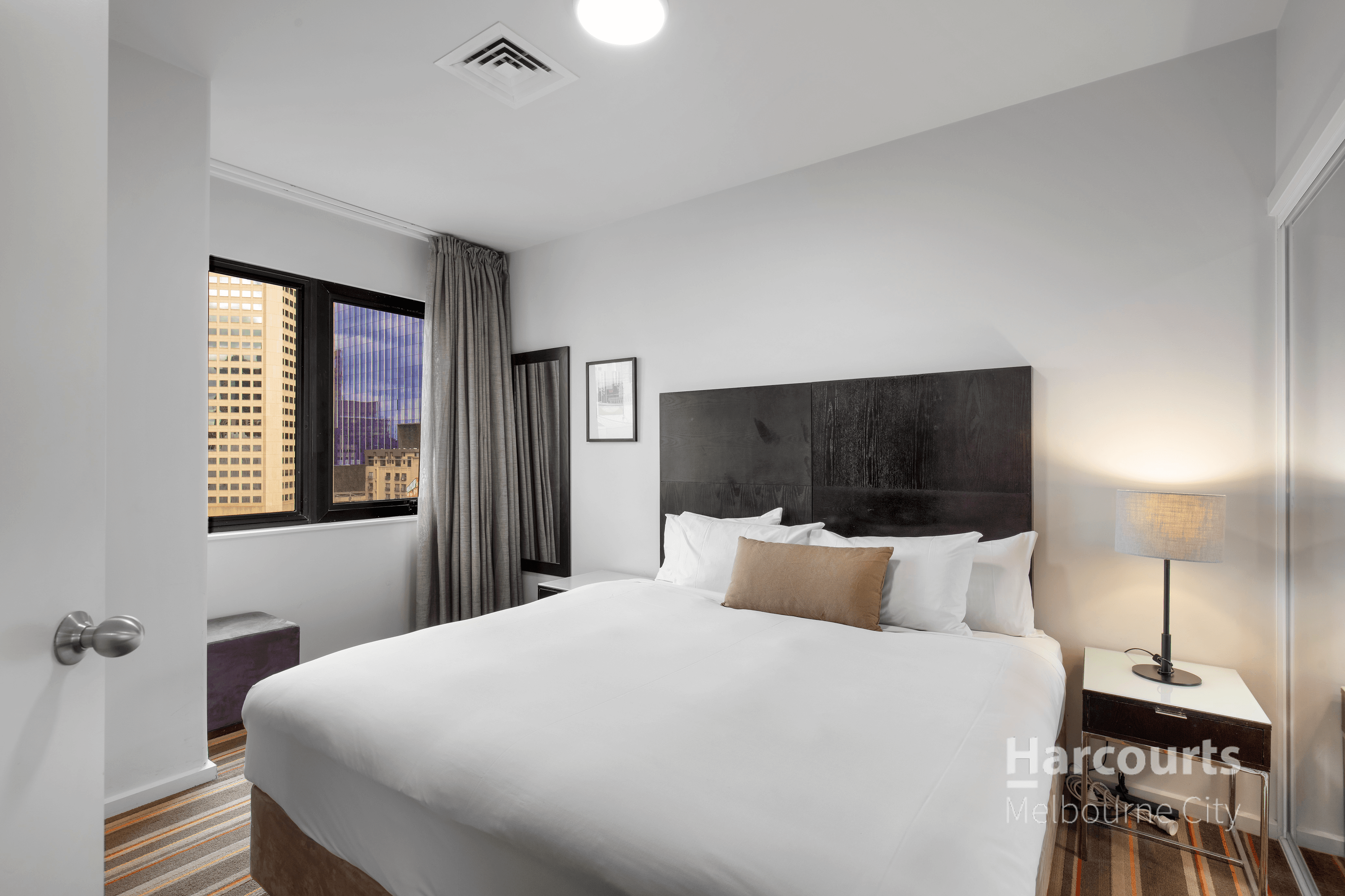 1011/250 Elizabeth Street, MELBOURNE, VIC 3000