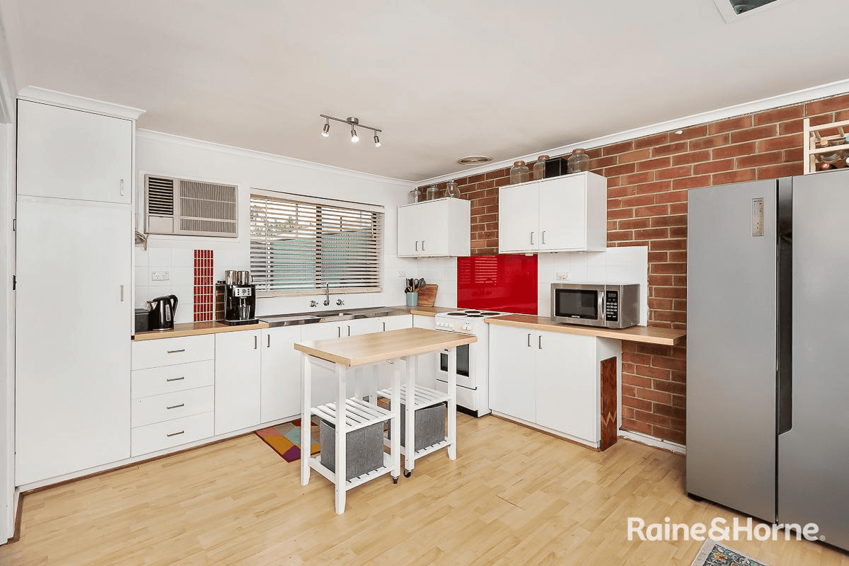 1/4 Saleyard Road, NAIRNE, SA 5252