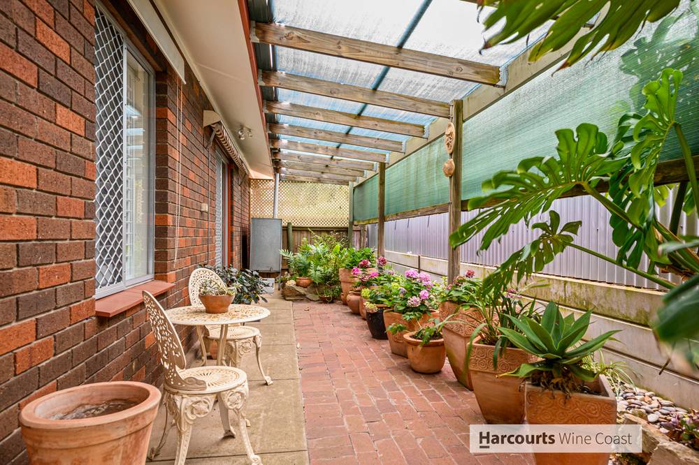 8 Passmore Avenue, PORT NOARLUNGA, SA 5167