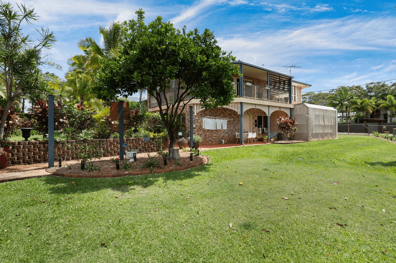 33 Cavendish Street, RUSSELL ISLAND, QLD 4184