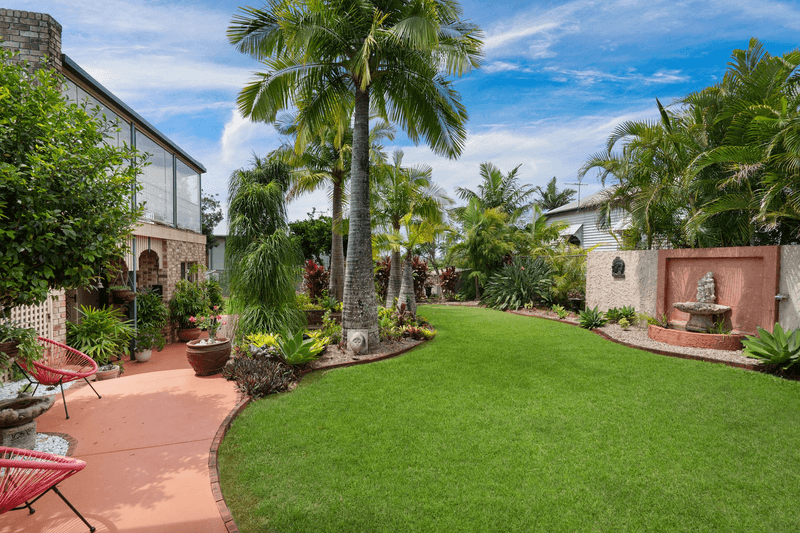 33 Cavendish Street, RUSSELL ISLAND, QLD 4184