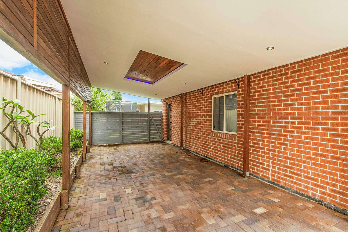 206 Trafalgar Avenue, Umina Beach, NSW 2257