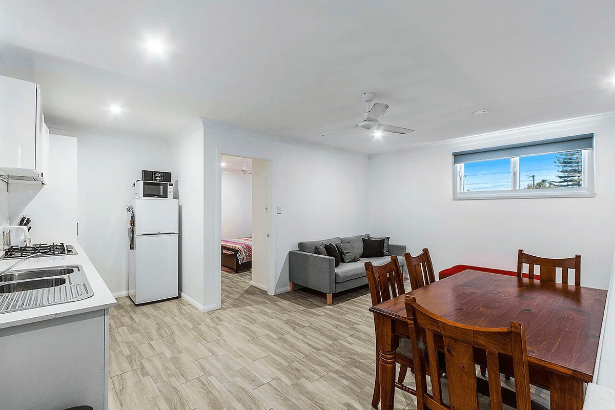 206 Trafalgar Avenue, Umina Beach, NSW 2257