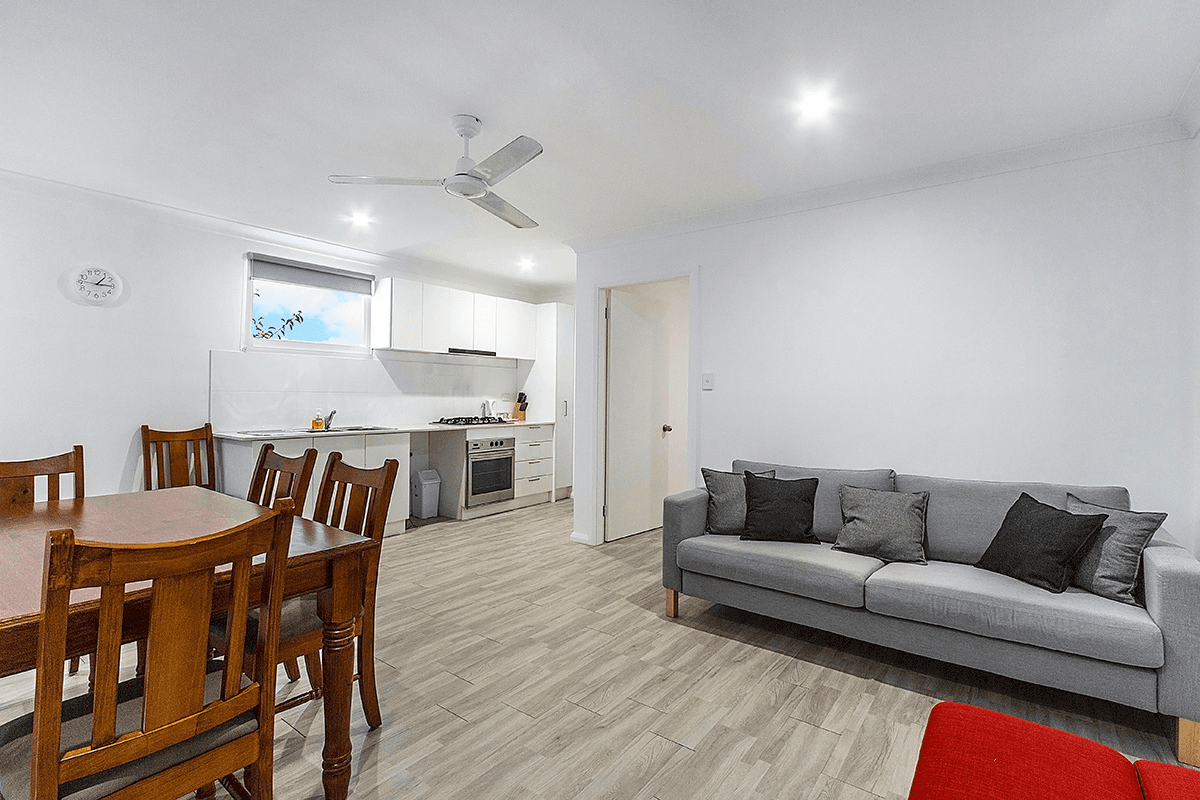 206 Trafalgar Avenue, Umina Beach, NSW 2257