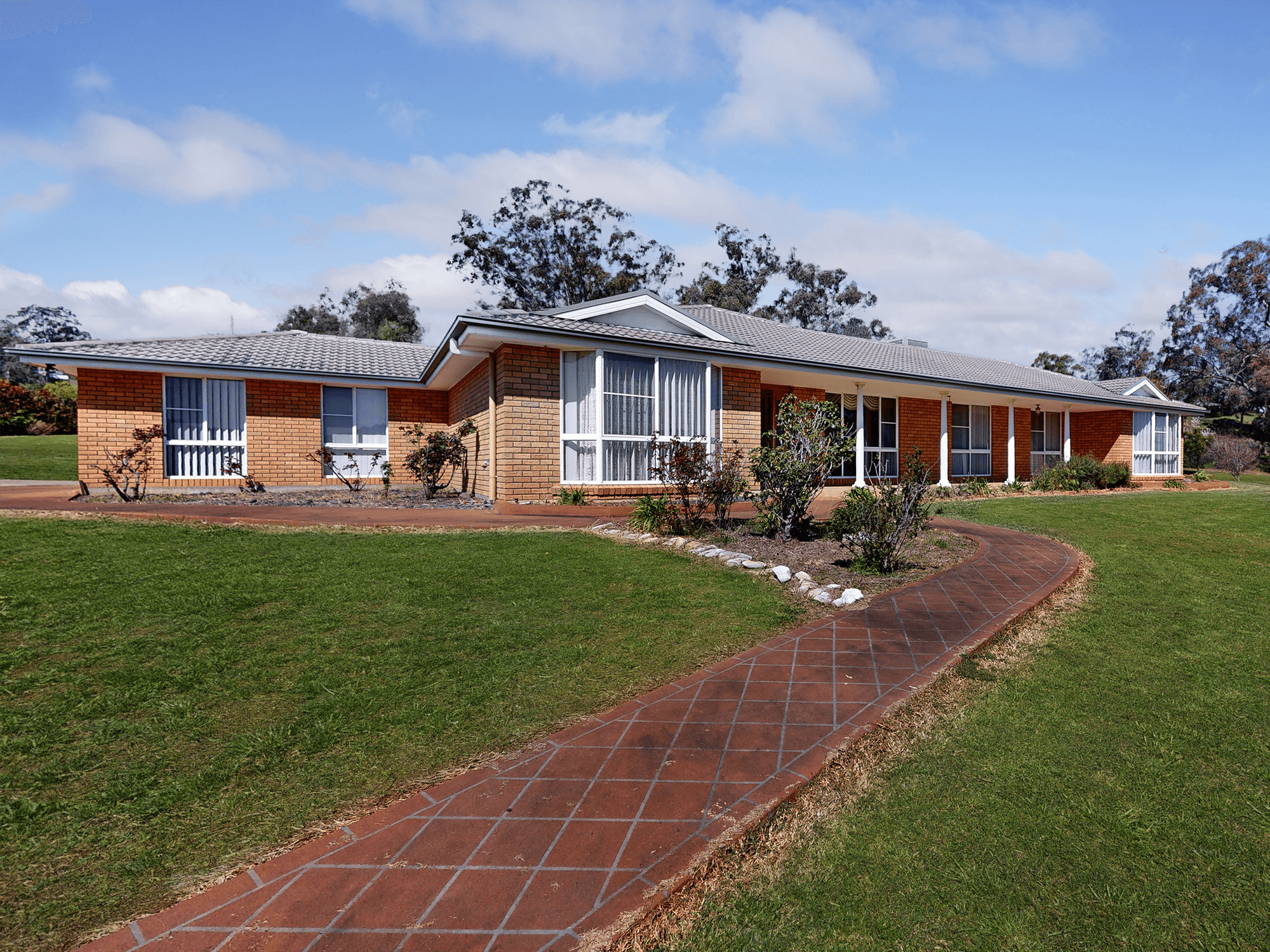 19 GOOCH STREET, MERRIWA, NSW 2329