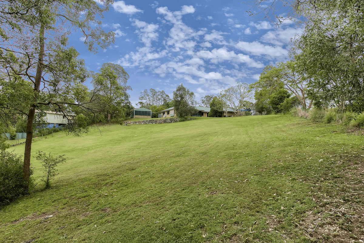 19 Harley Court, EATONS HILL, QLD 4037