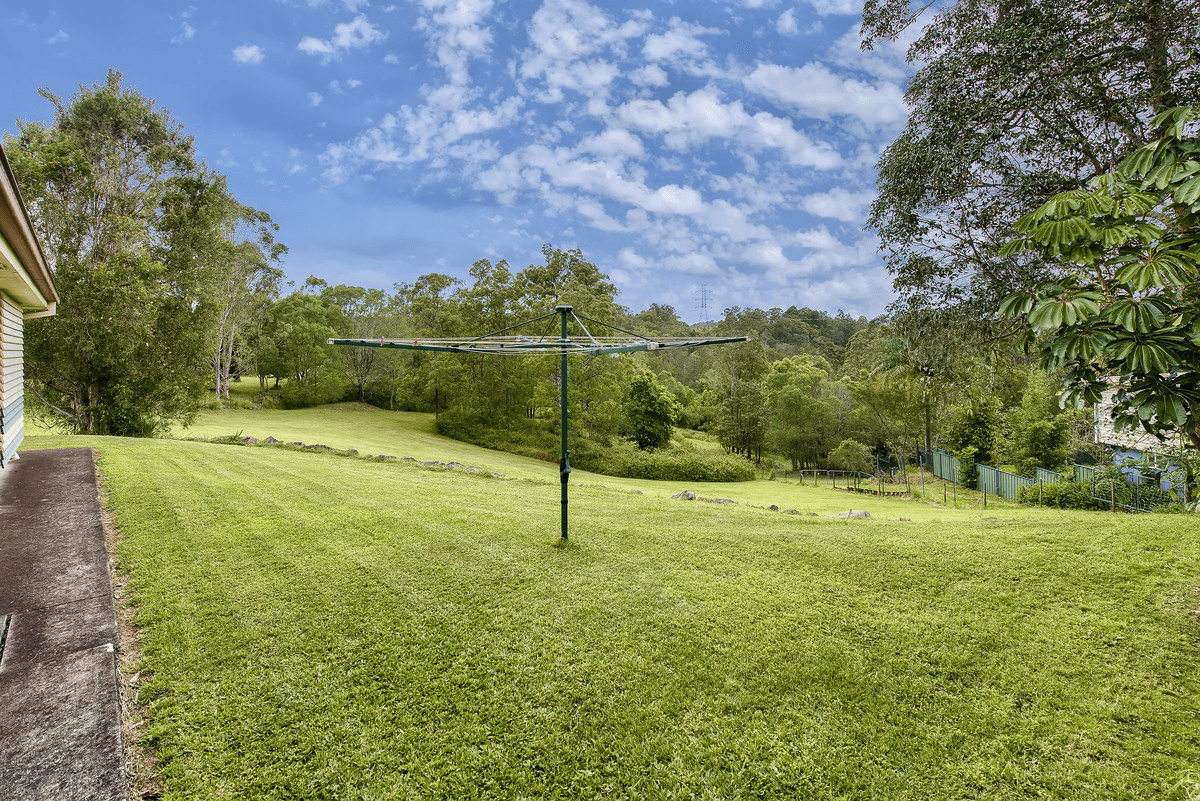 19 Harley Court, EATONS HILL, QLD 4037