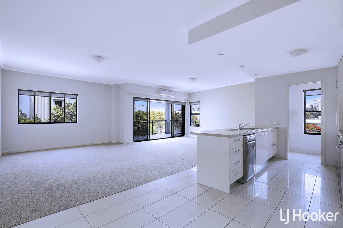 6/448 Oxley Avenue, REDCLIFFE, QLD 4020