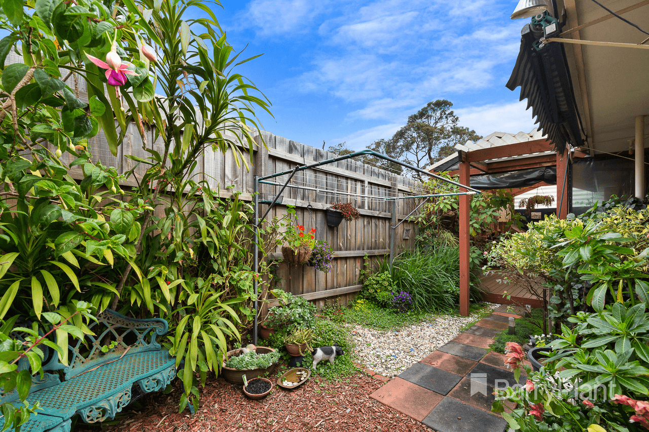 3/2 Alvina Street, Ferntree Gully, VIC 3156