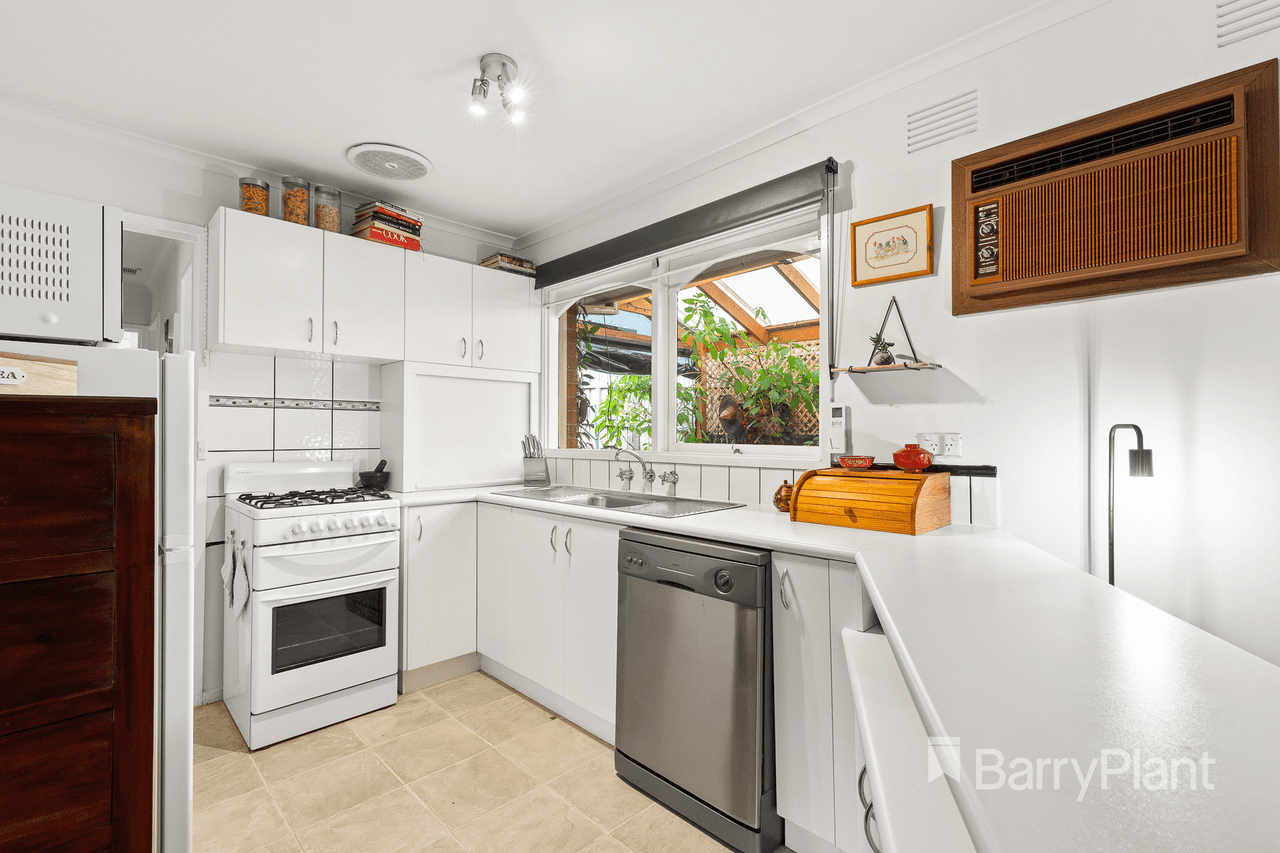 3/2 Alvina Street, Ferntree Gully, VIC 3156