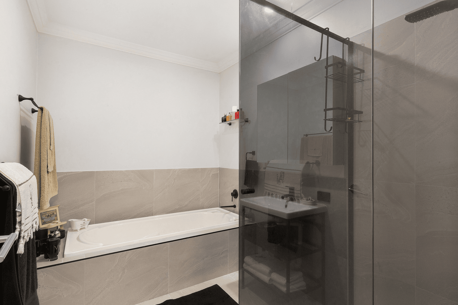23/117 Palm Meadows Drive, Carrara, QLD 4211