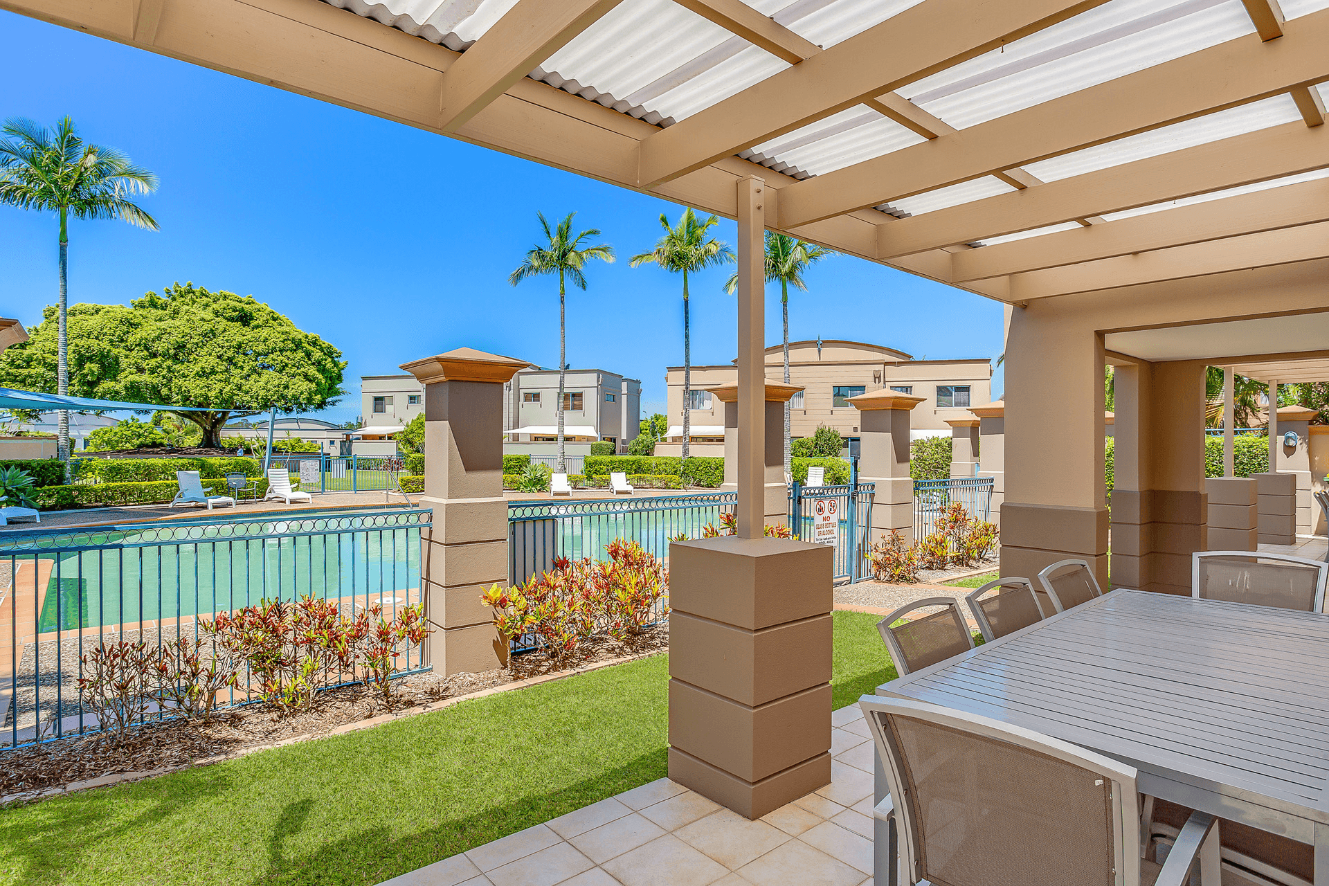 23/117 Palm Meadows Drive, Carrara, QLD 4211