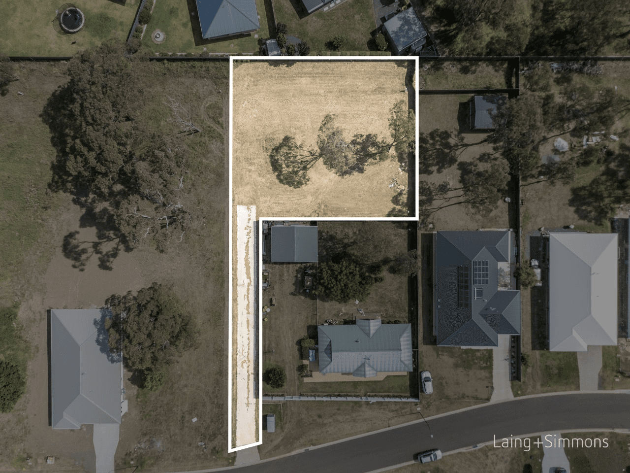 15 Campbell Parade, Armidale, NSW 2350