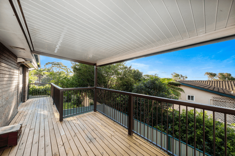 37 Hillside Drive, BERKELEY VALE, NSW 2261