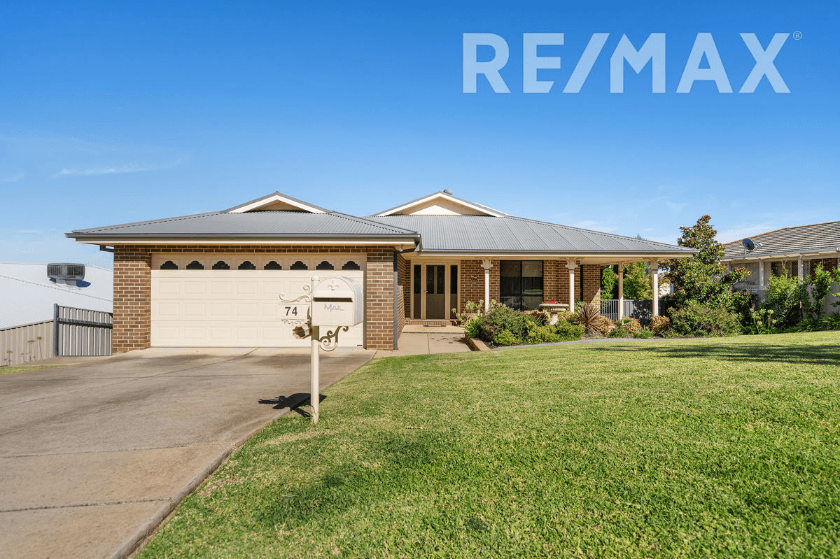 74 Brooklyn Drive, BOURKELANDS, NSW 2650