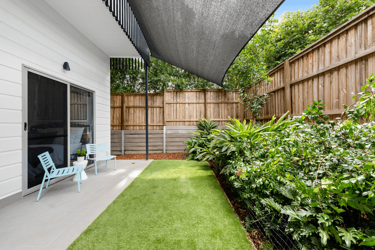 1/6  Stirrat Street, Coorparoo, QLD 4151