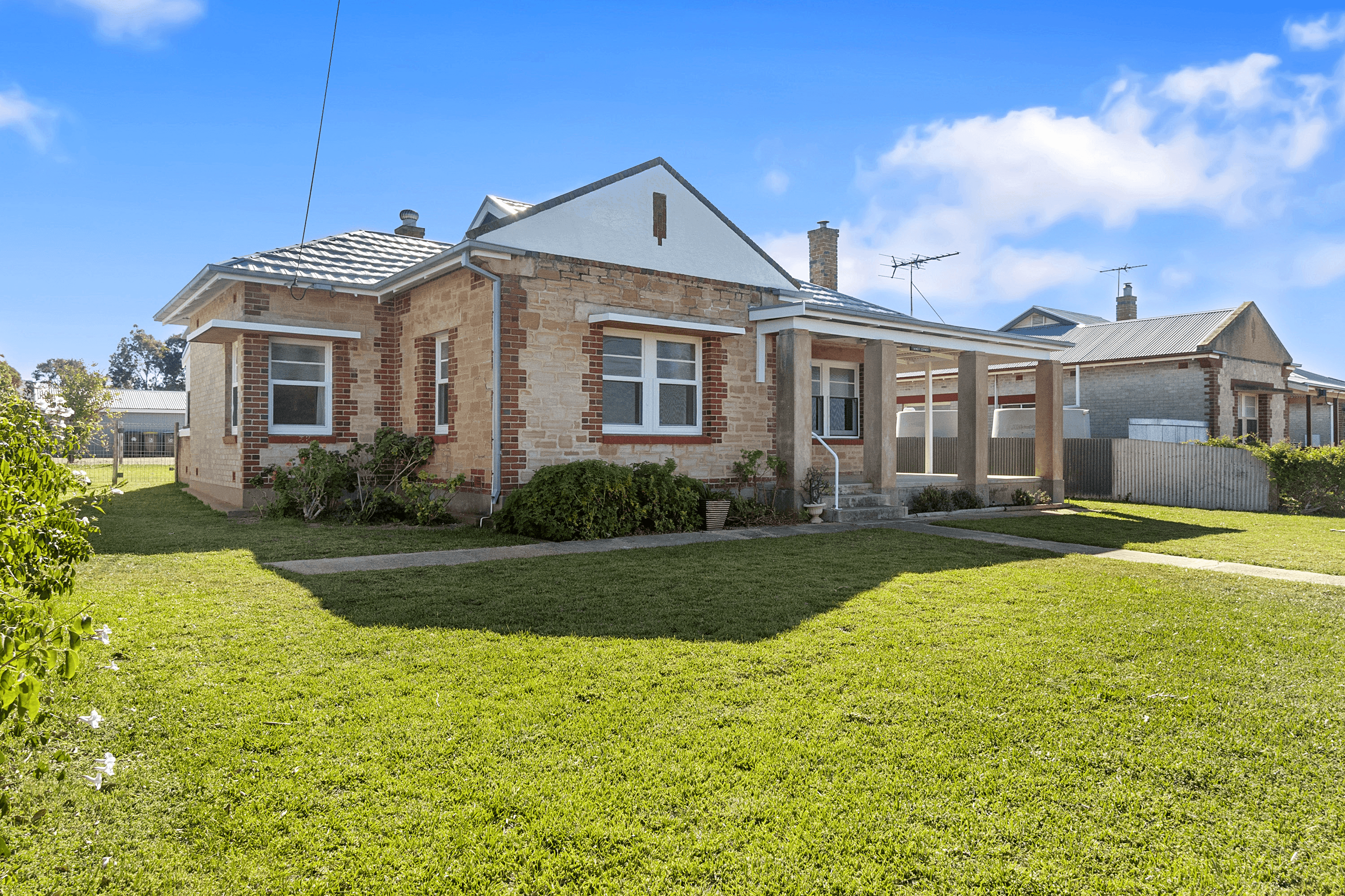 50 East Terrace, ARDROSSAN, SA 5571