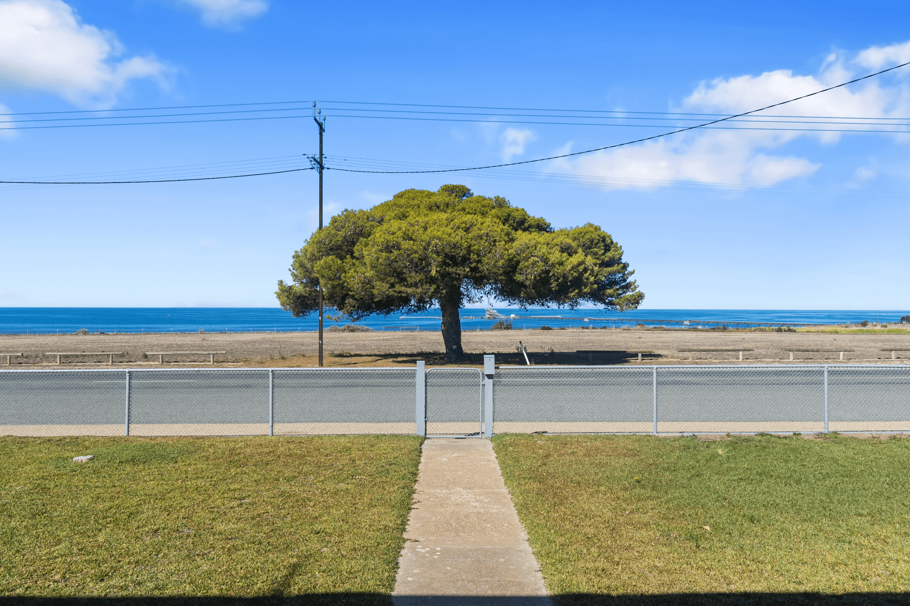 50 East Terrace, ARDROSSAN, SA 5571