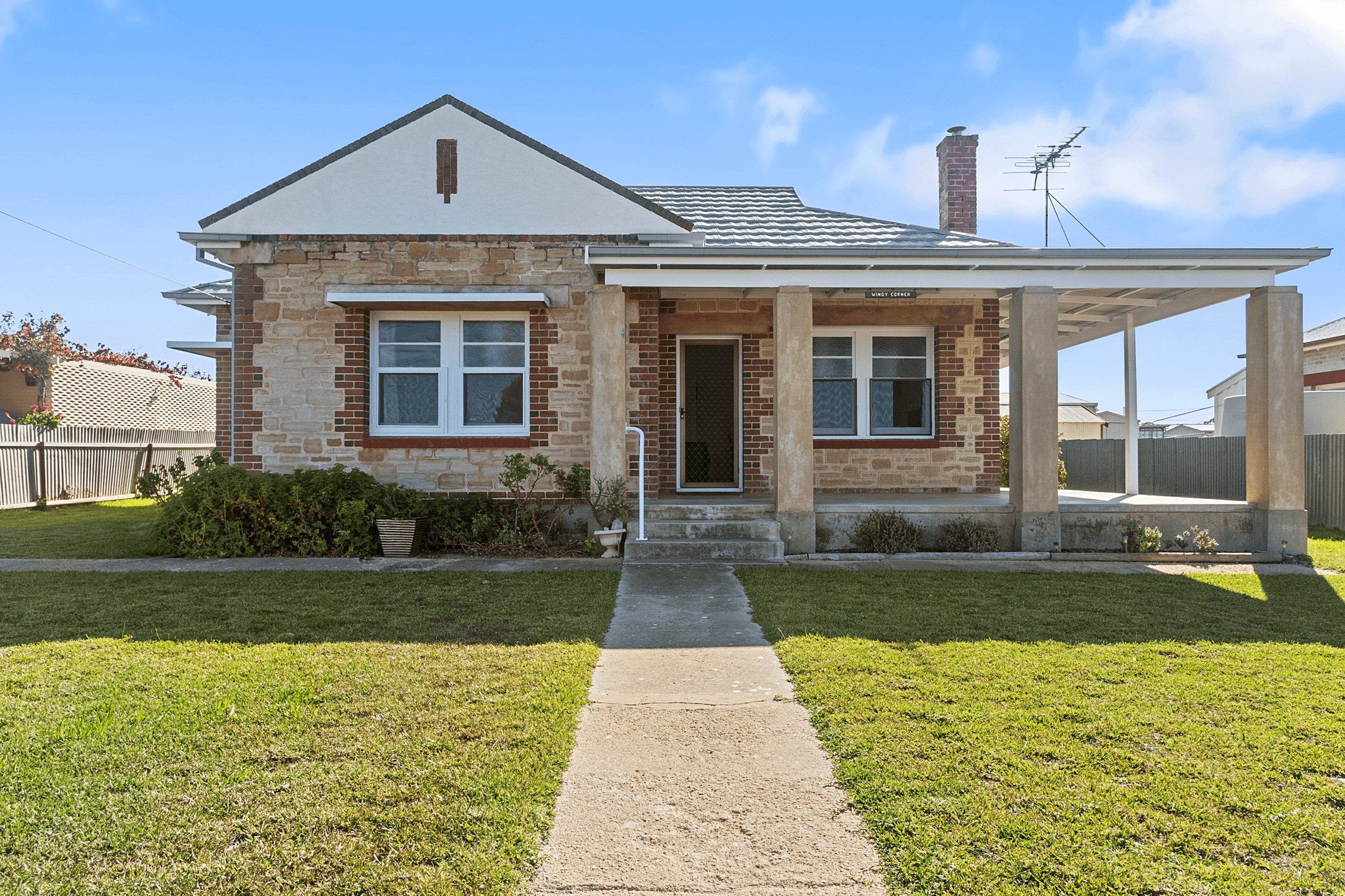 50 East Terrace, ARDROSSAN, SA 5571