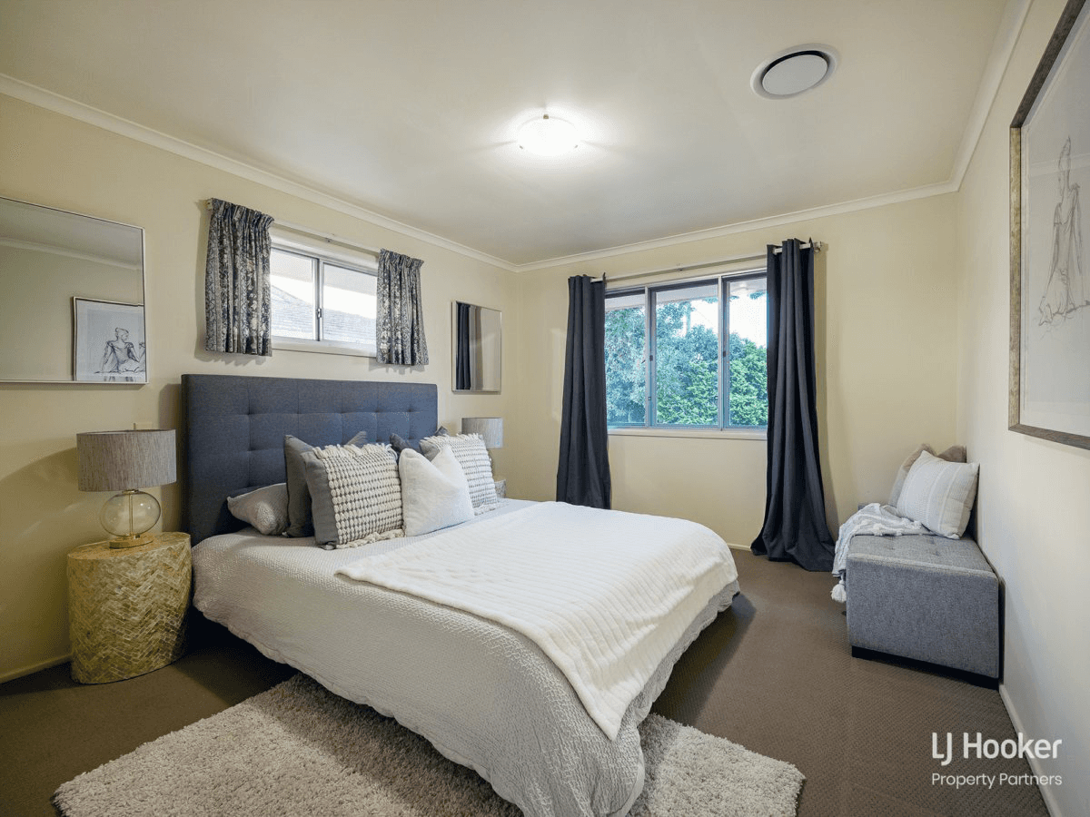 16 Sunderland Street, MACGREGOR, QLD 4109