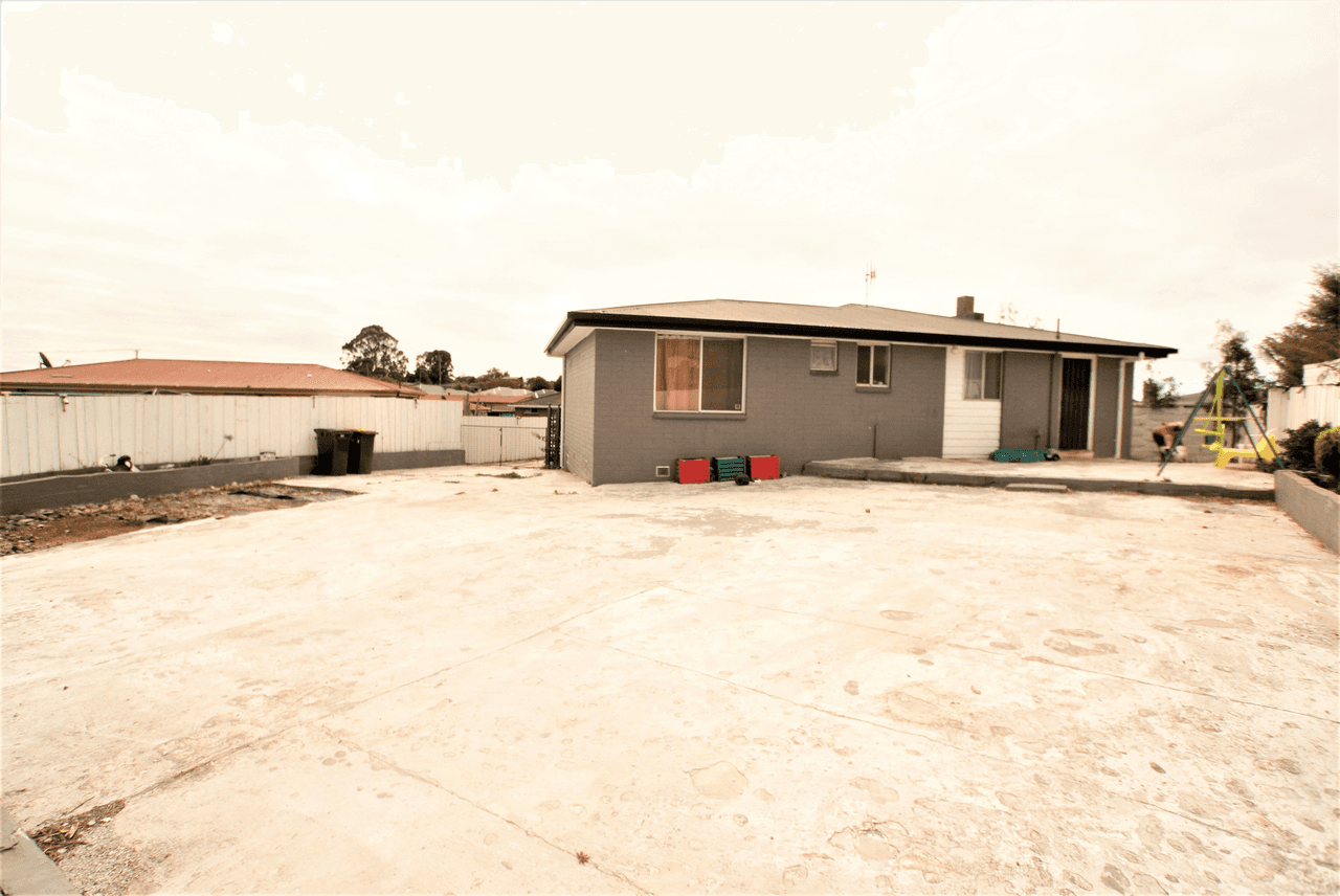 13 Mylan Crescent, SHOREWELL PARK, TAS 7320