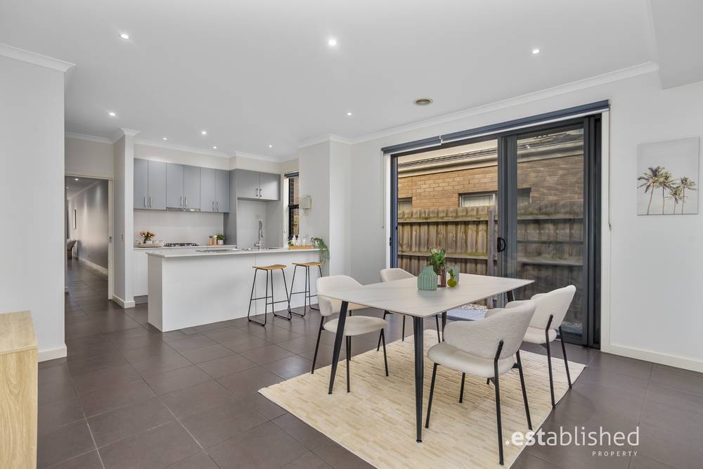 2A Bari Mews, POINT COOK, VIC 3030